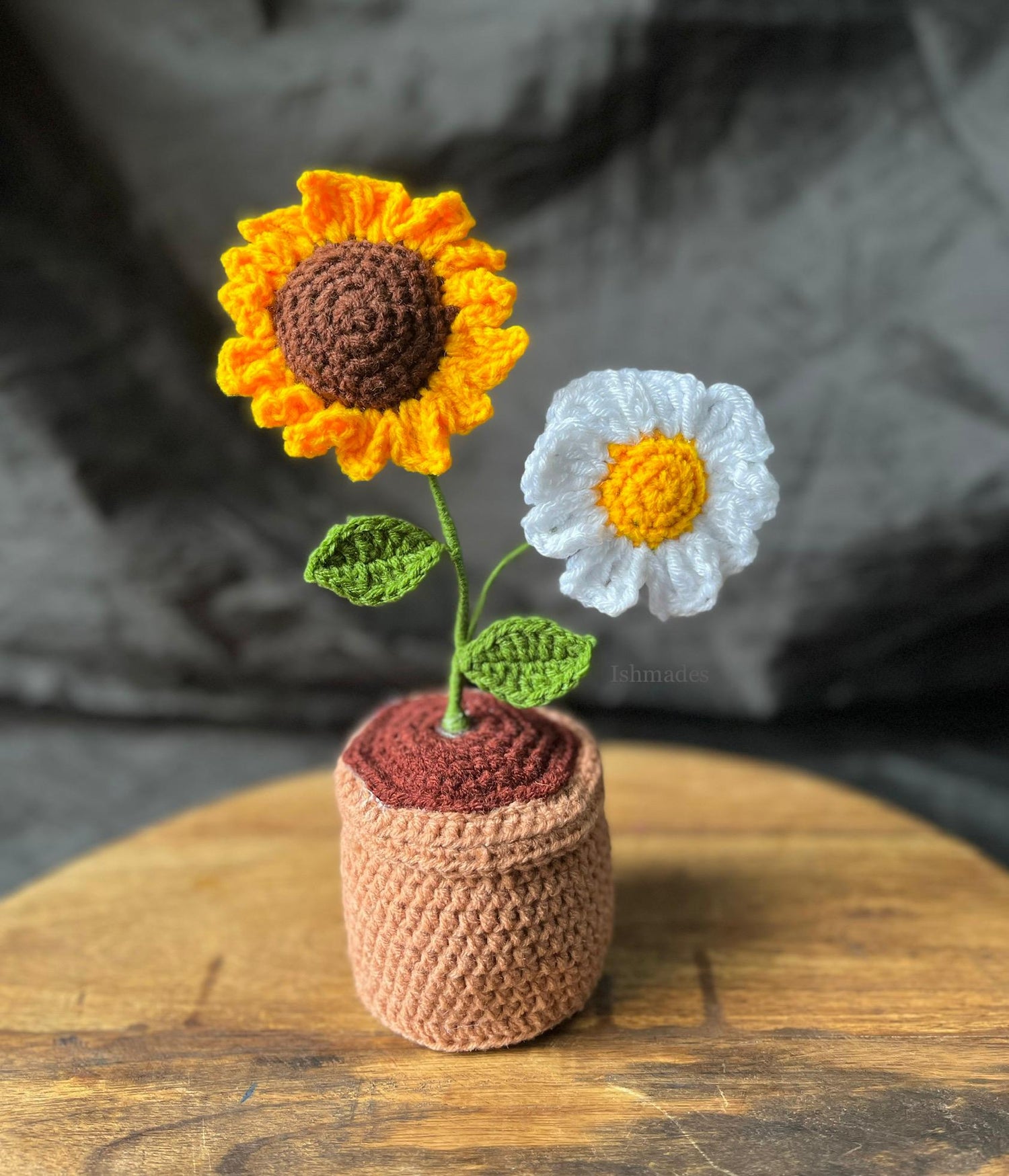 Crochet pots