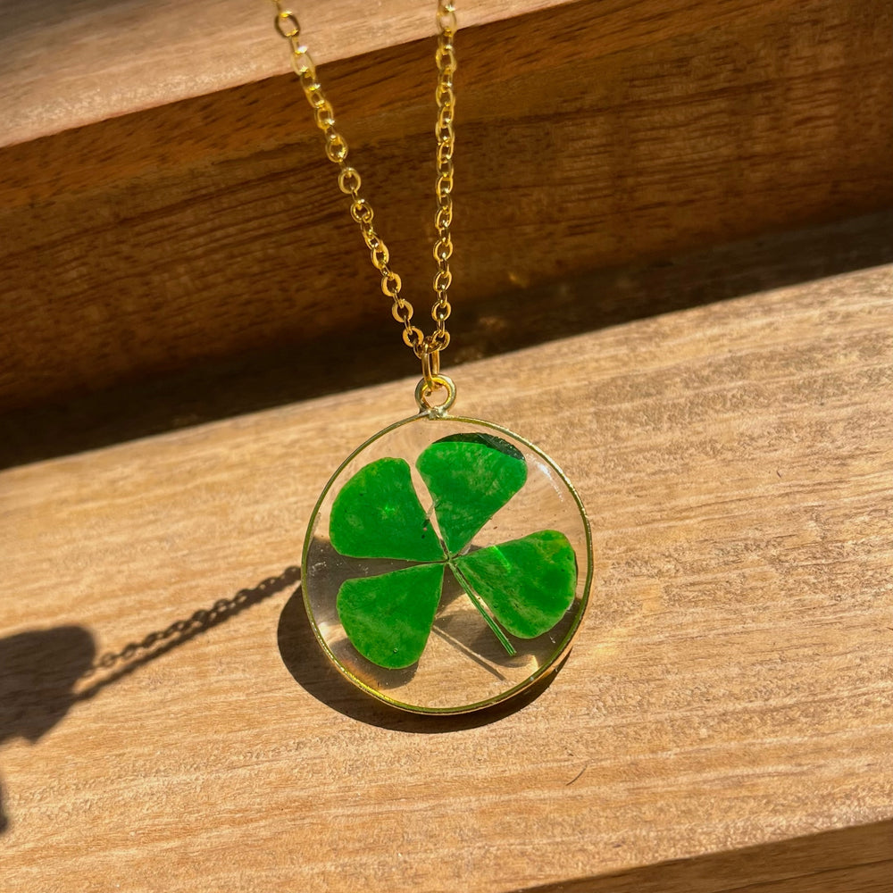 Clover unisex locket