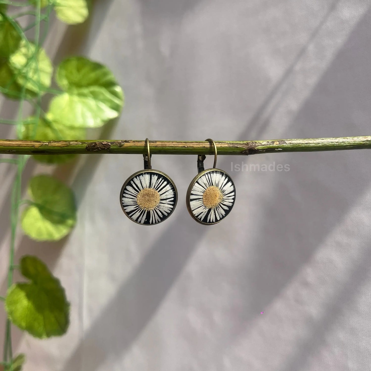 Classic aster earrings -Classic aster earrings - White White