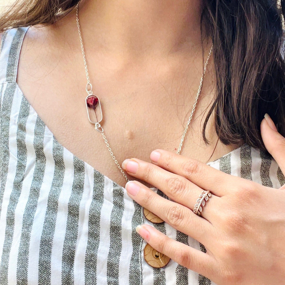 Rosemary side pendant chain