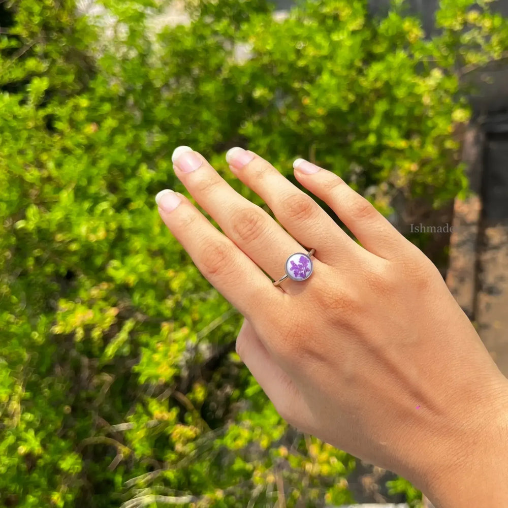 Violet veil ring