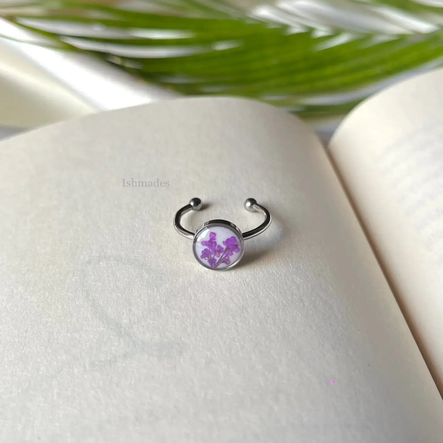 Violet veil ring