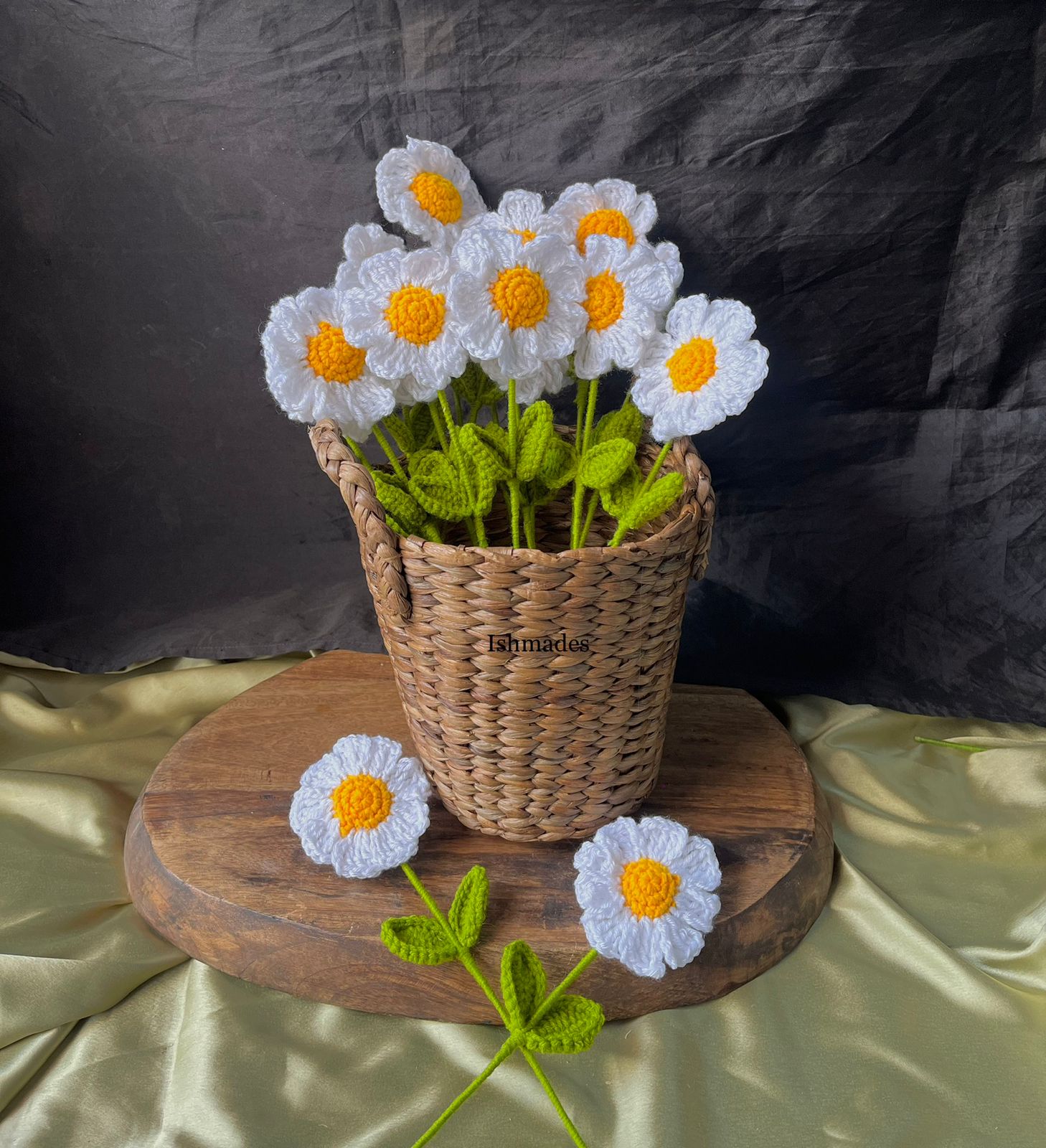 Crochet daisy stick (1)