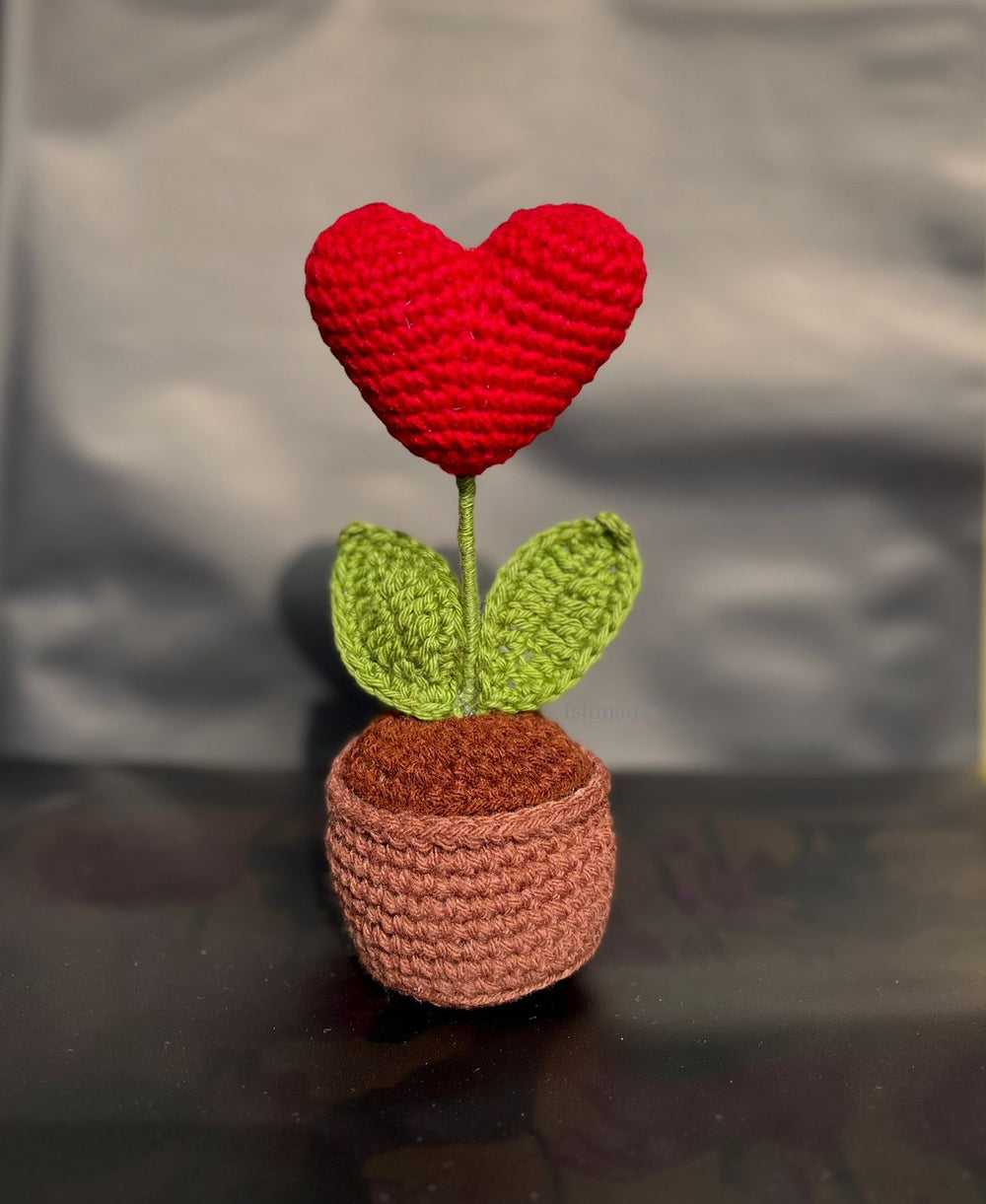 Crochet heart pot