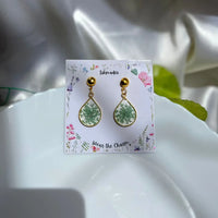 Azure lace adornments