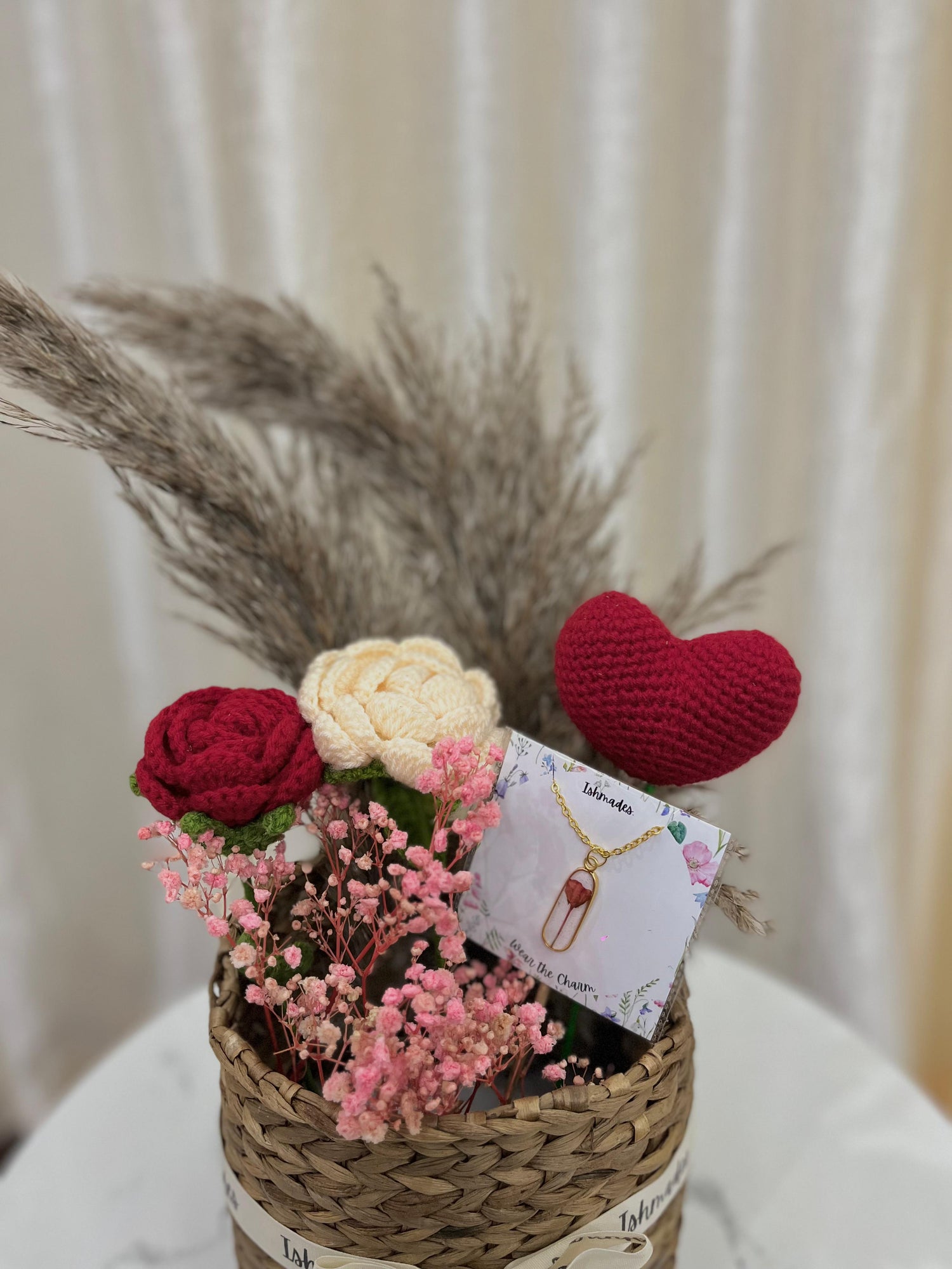 Heartstrings Luxe Basket