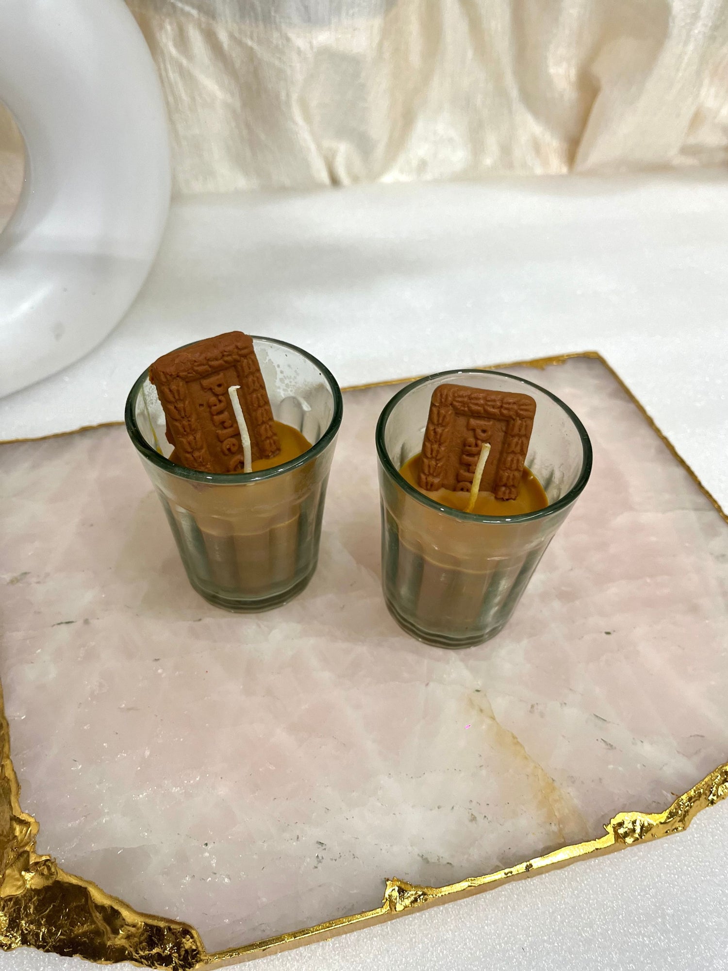 Tea-parle g candles (set of 2)