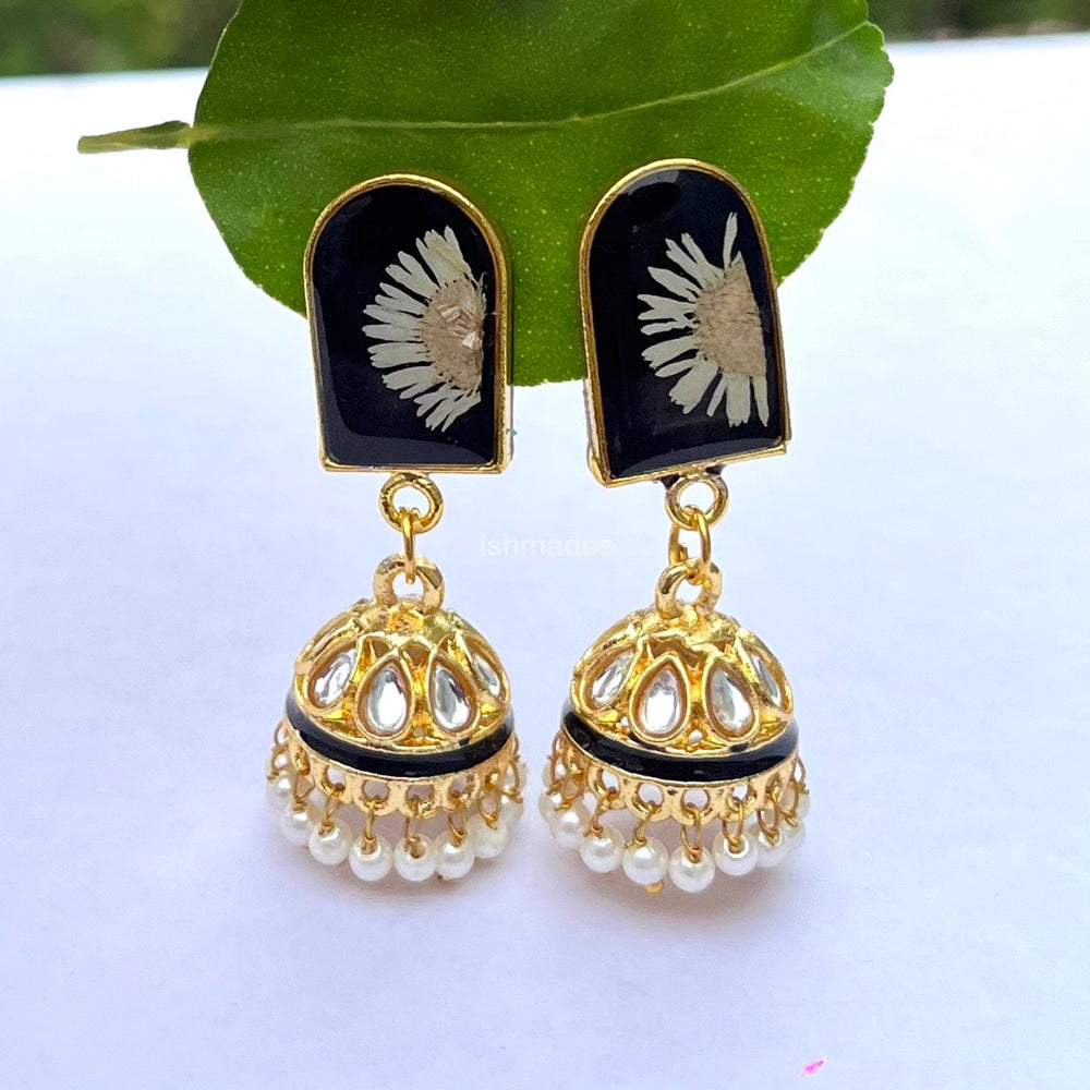 Ekami ~ Stud jhumkis