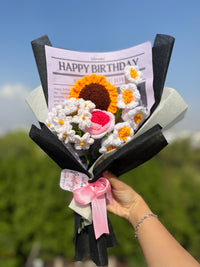 Happy birthday crochet bouquet