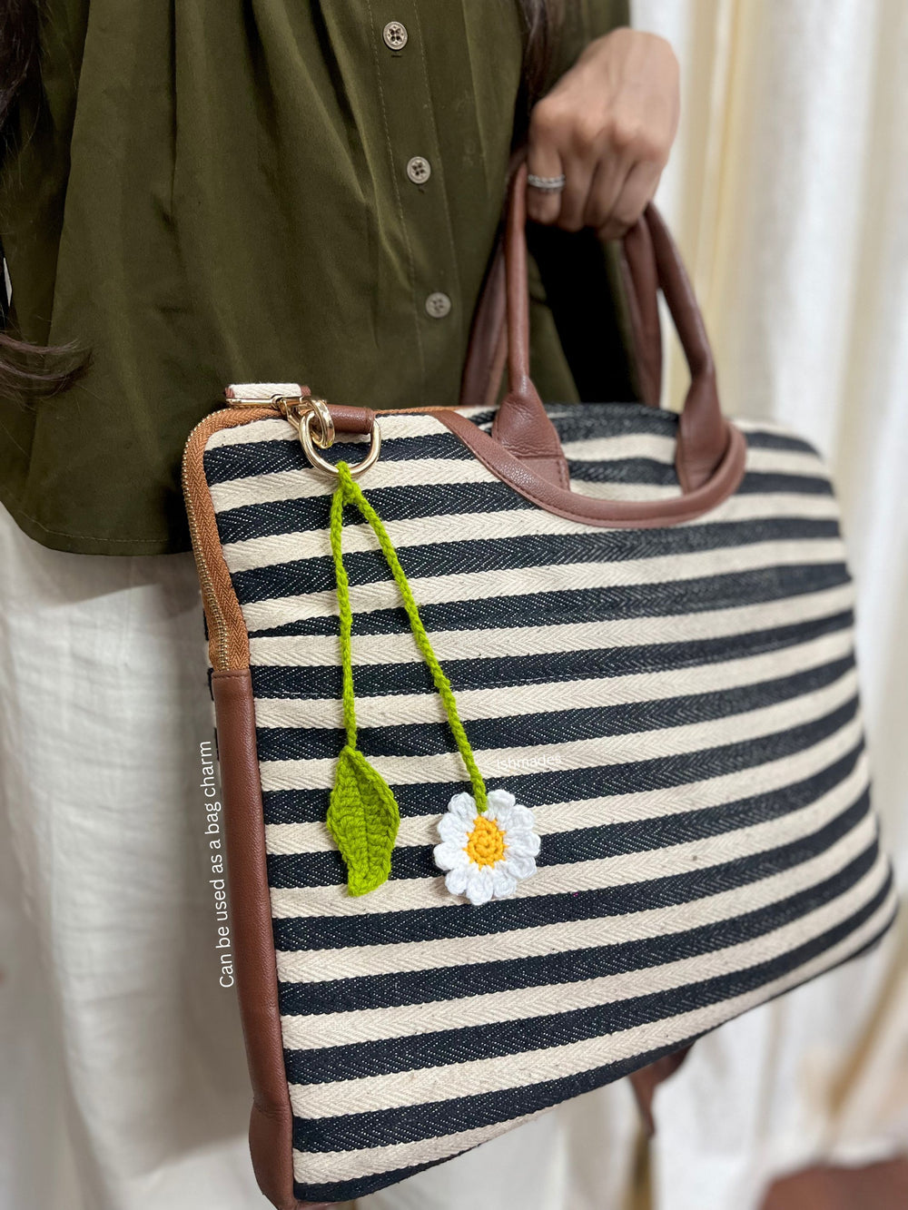 Crochet daisy charm- 3 in one delight