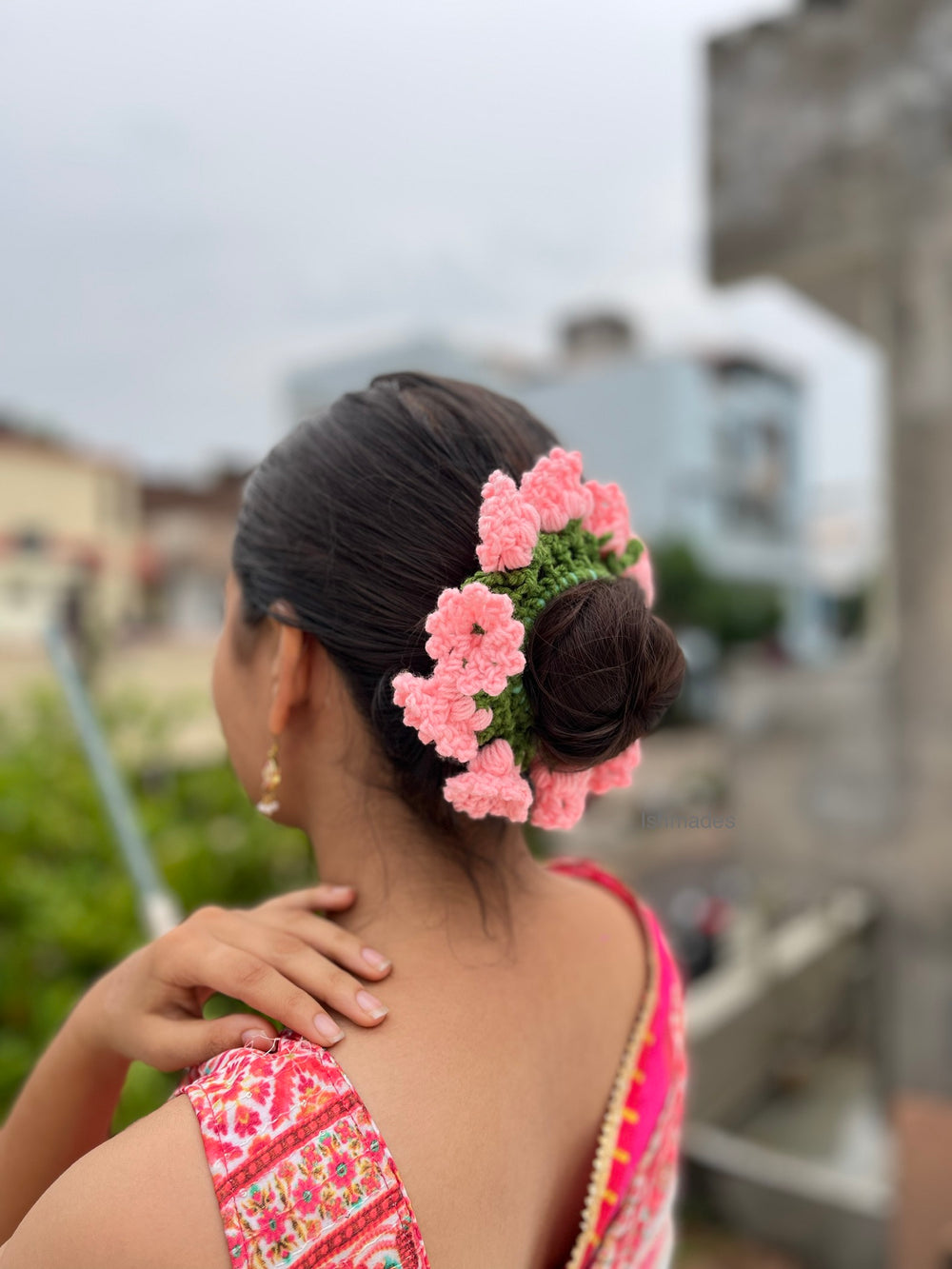 Bell flower crochet scrunchie