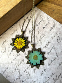 Saanjh locket