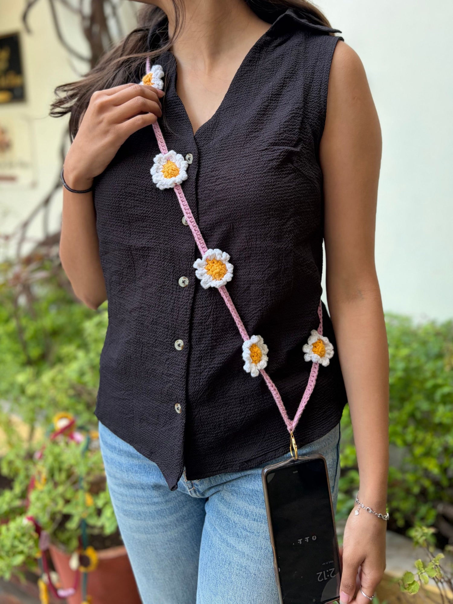 Crochet Daisy phone sling